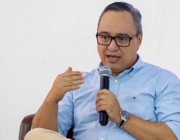 Daniel Toro-González